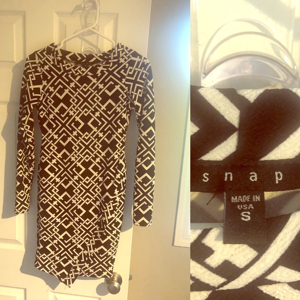 Black & White SNAP Asymmetrical Mini